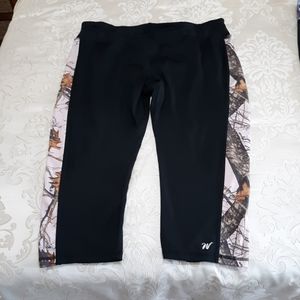 Women's yoga Caprice